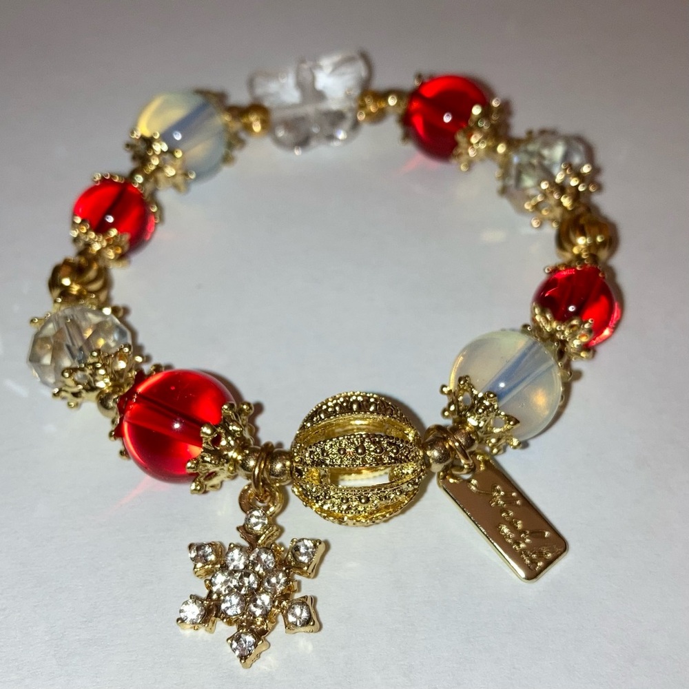Handmade Gold Red Crystal Snowflake Charm Stretchy Bracelet Winter Jewelry